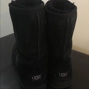 Short black Uggs